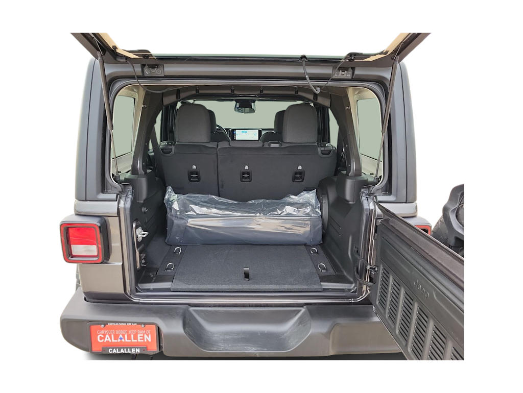 Thumbnail: 2026 Jeep Wrangler - 18