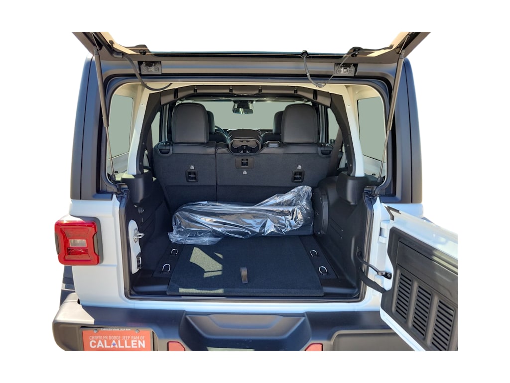 Thumbnail: 2026 Jeep Wrangler - 18