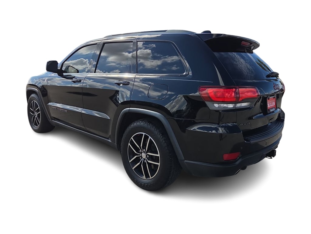 Thumbnail: 2018 Jeep Grand Cherokee - 25