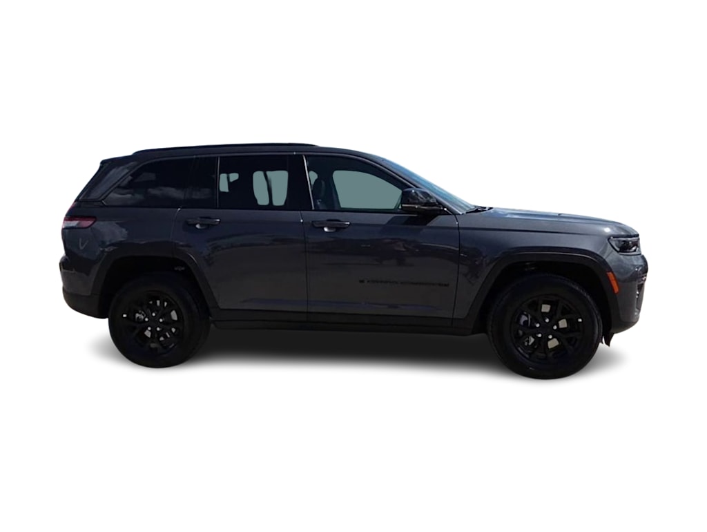 Thumbnail: 2026 Jeep Grand Cherokee - 23