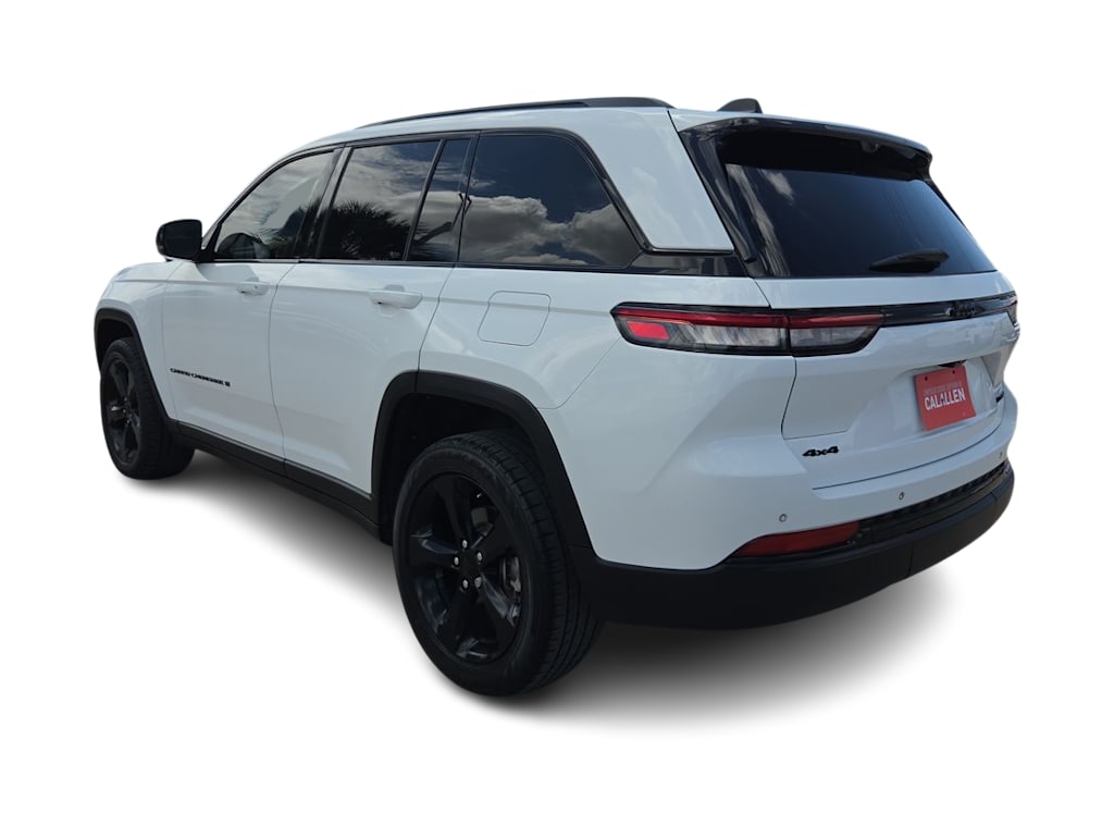 Thumbnail: 2023 Jeep Grand Cherokee - 23