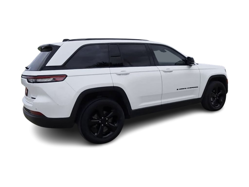 Thumbnail: 2023 Jeep Grand Cherokee - 21