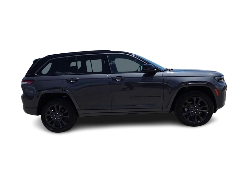 Thumbnail: 2026 Jeep Grand Cherokee - 21