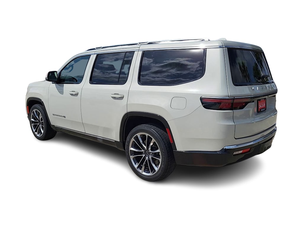 Thumbnail: 2022 Jeep Wagoneer - 4