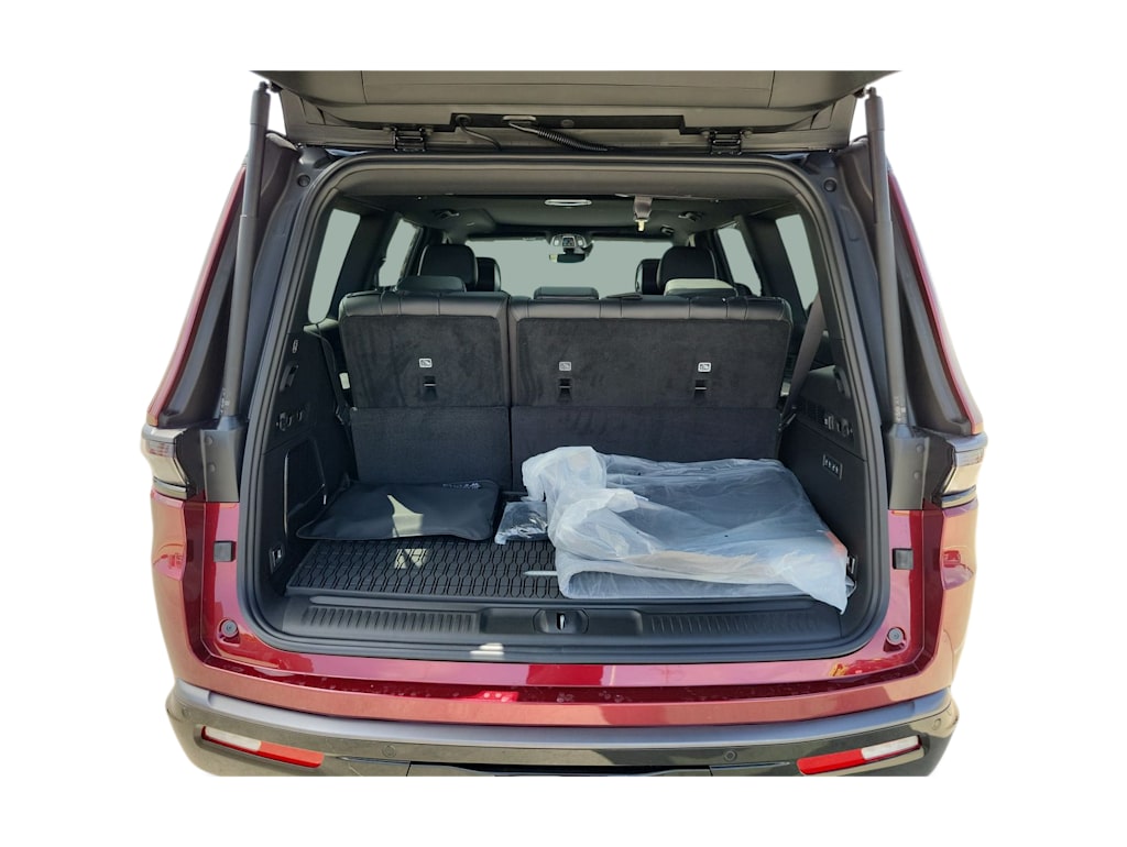 Thumbnail: 2026 Jeep Grand Wagoneer - 18