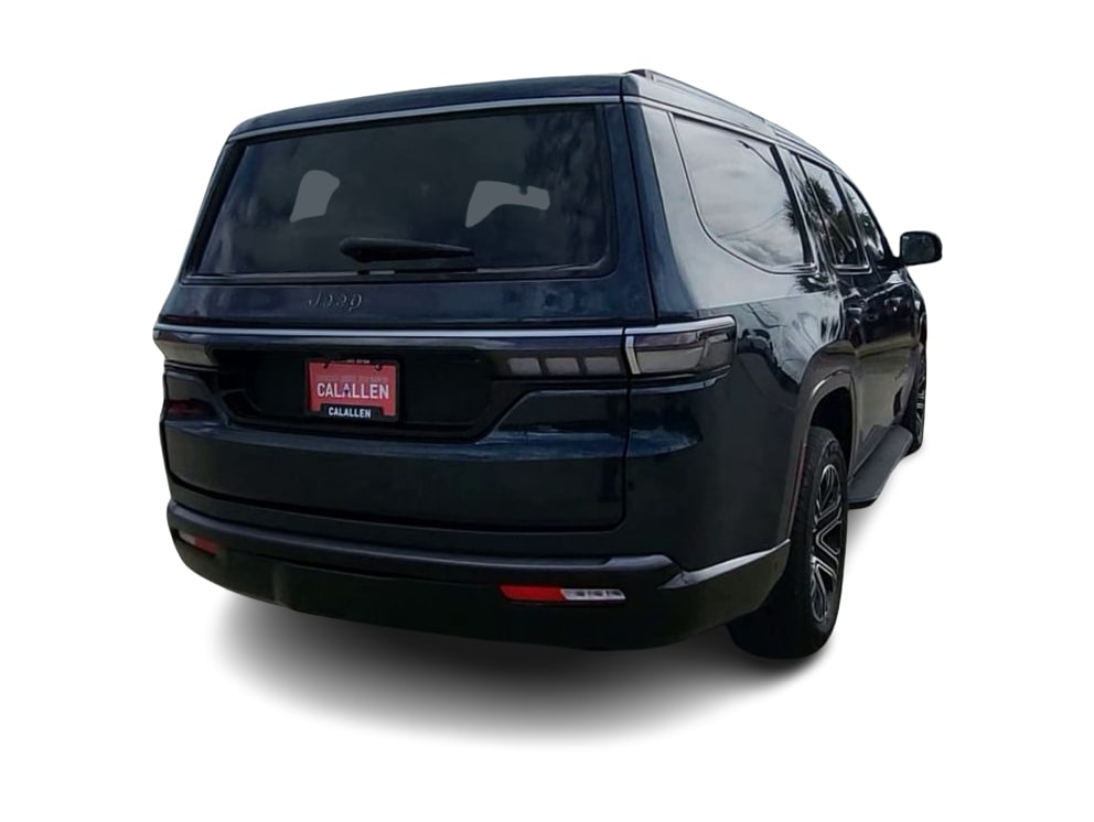 Thumbnail: 2026 Jeep Grand Wagoneer - 22