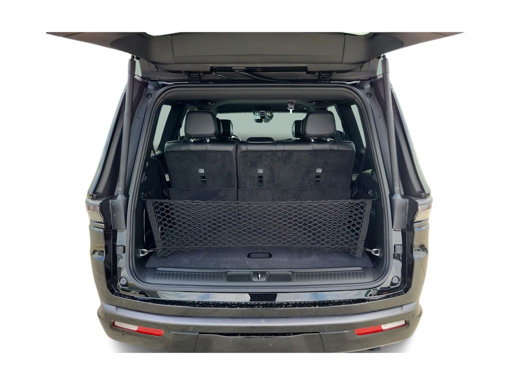 Thumbnail: 2026 Jeep Grand Wagoneer - 18