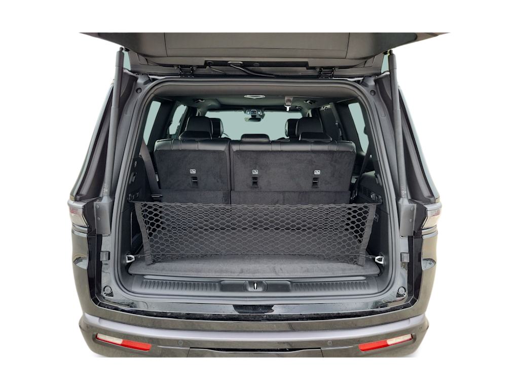 Thumbnail: 2026 Jeep Grand Wagoneer - 18