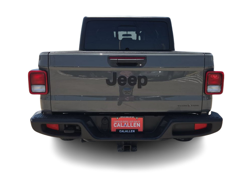 Thumbnail: 2023 Jeep Gladiator - 24