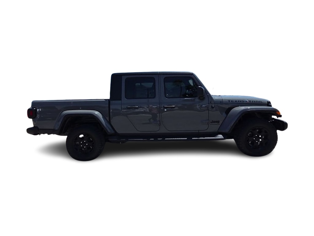 Thumbnail: 2023 Jeep Gladiator - 21