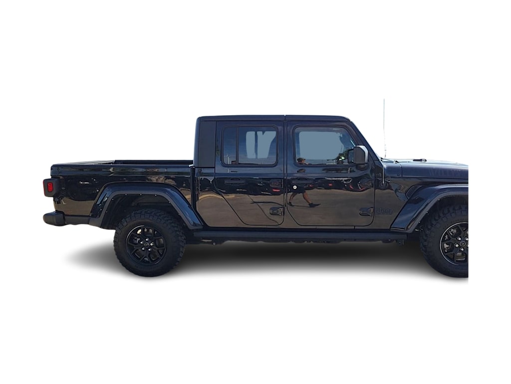 Thumbnail: 2023 Jeep Gladiator - 24