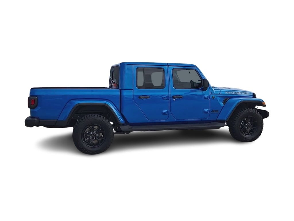 Thumbnail: 2026 Jeep Gladiator - 21