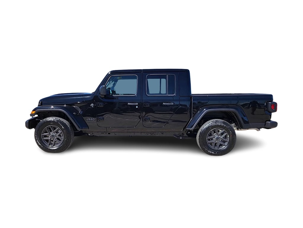 Thumbnail: 2026 Jeep Gladiator - 3