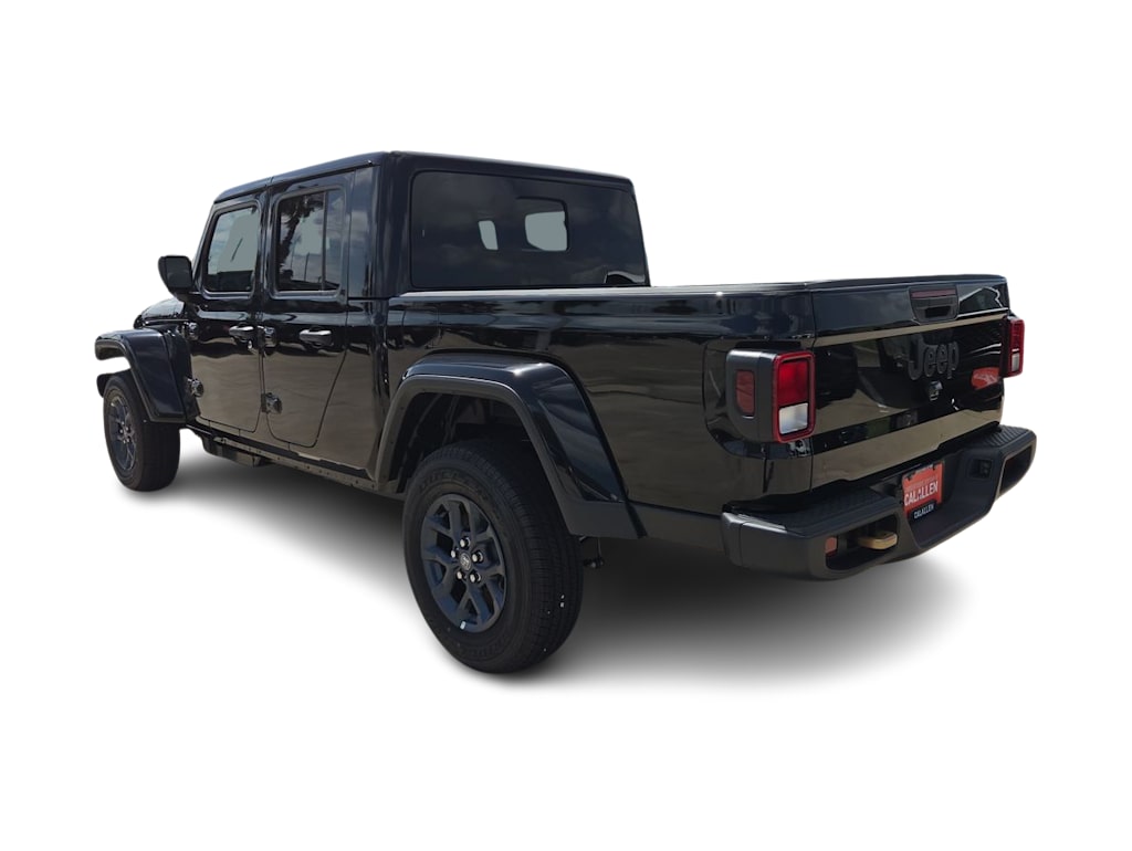 Thumbnail: 2026 Jeep Gladiator - 24
