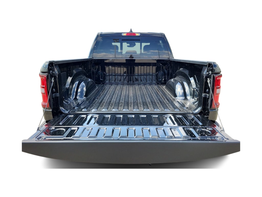 Thumbnail: 2026 RAM 1500 - 17