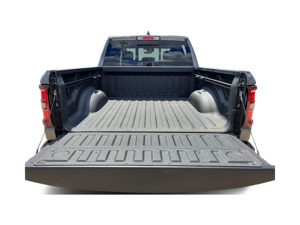 Thumbnail: 2026 RAM 1500 - 17