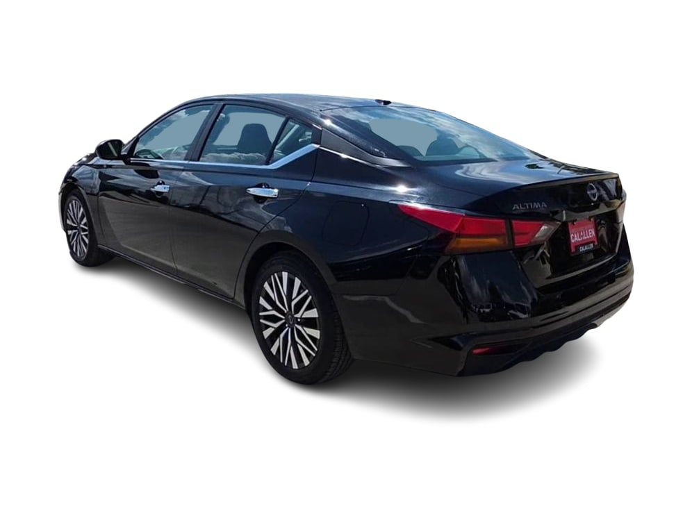 Thumbnail: 2025 Nissan Altima - 4