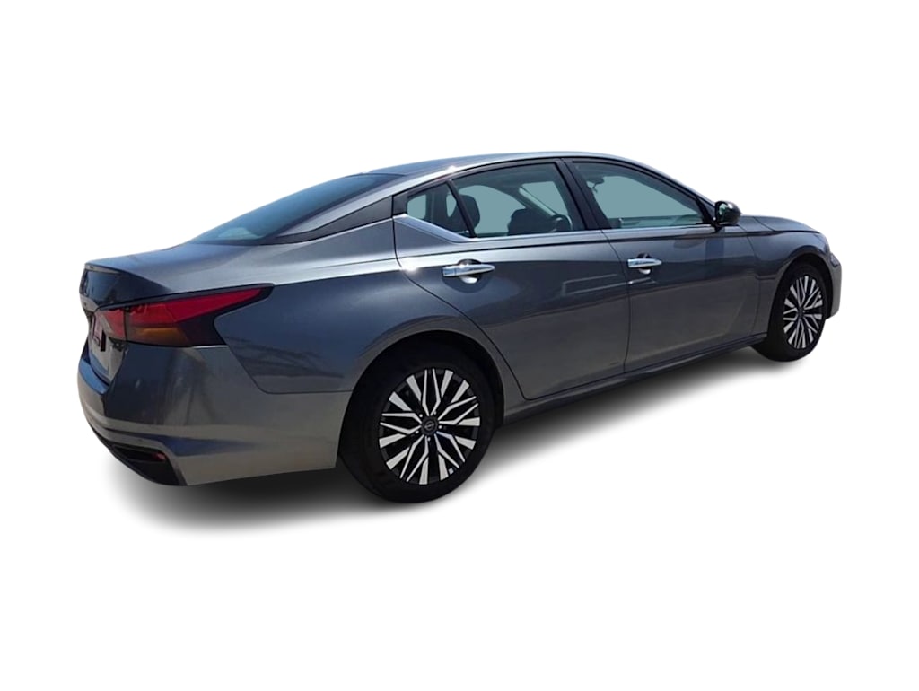 Thumbnail: 2025 Nissan Altima - 18