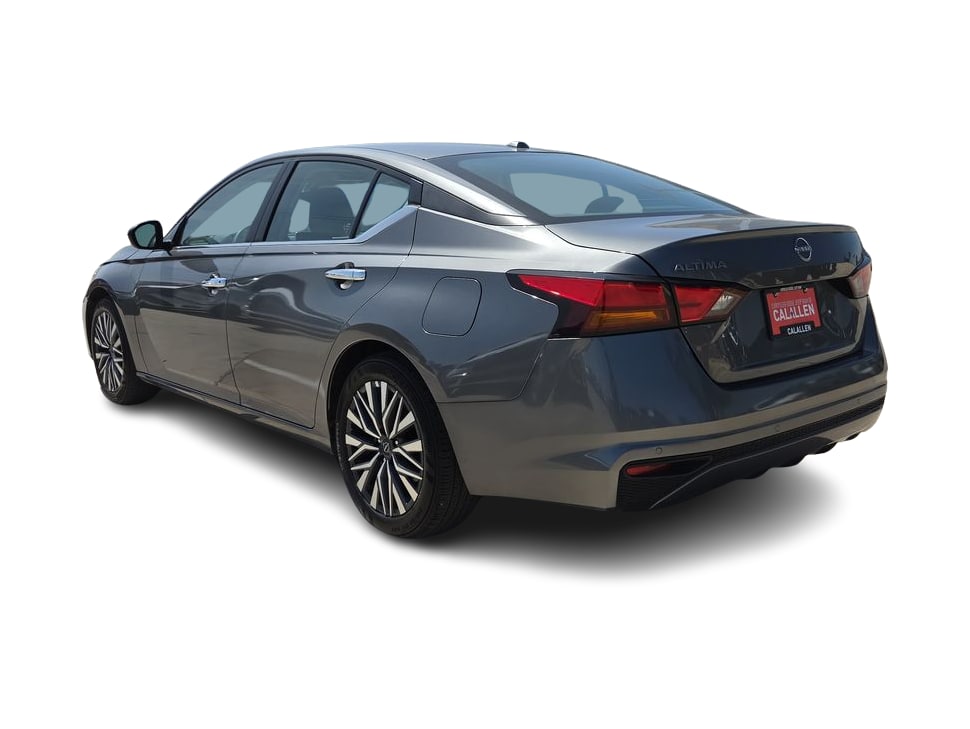 Thumbnail: 2025 Nissan Altima - 21