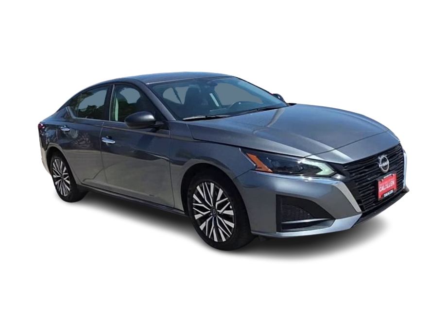 Thumbnail: 2025 Nissan Altima - 16