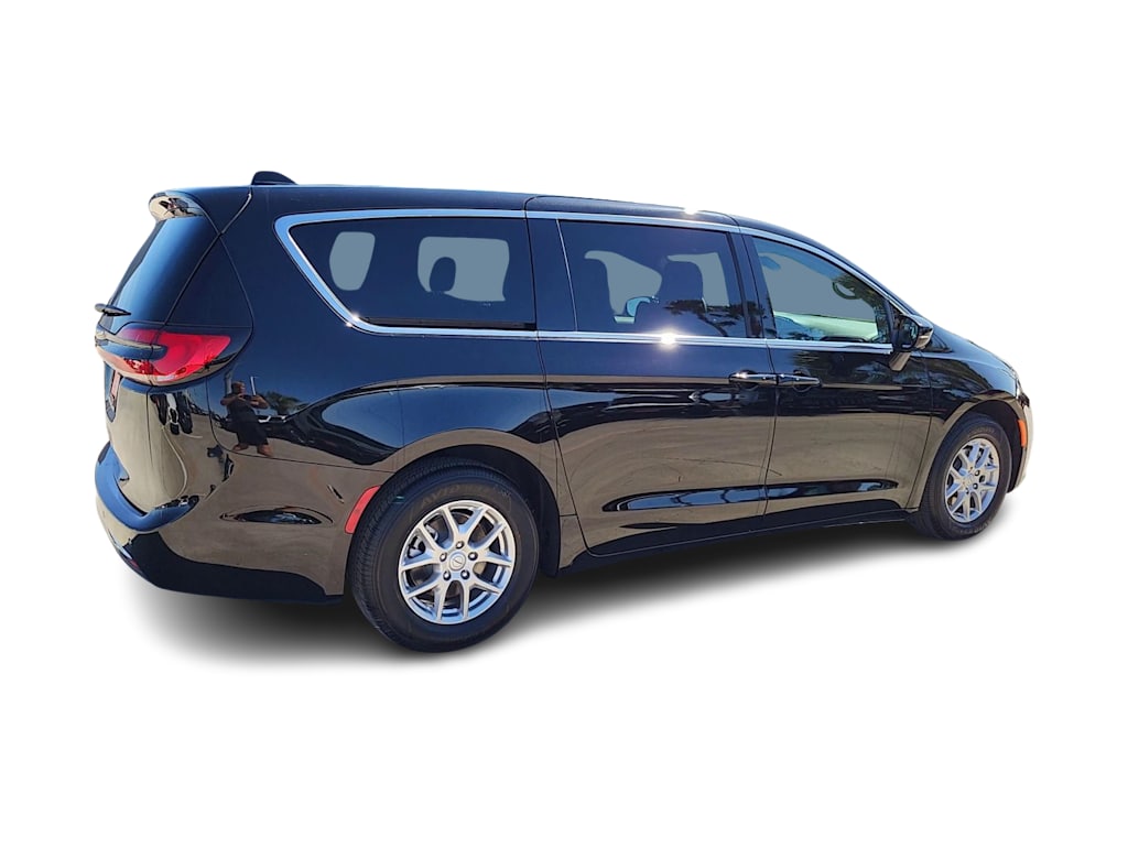 Thumbnail: 2026 Chrysler Pacifica - 22
