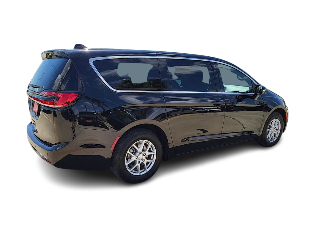 Thumbnail: 2026 Chrysler Pacifica - 22