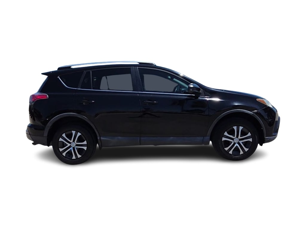 Thumbnail: 2018 Toyota RAV4 - 21