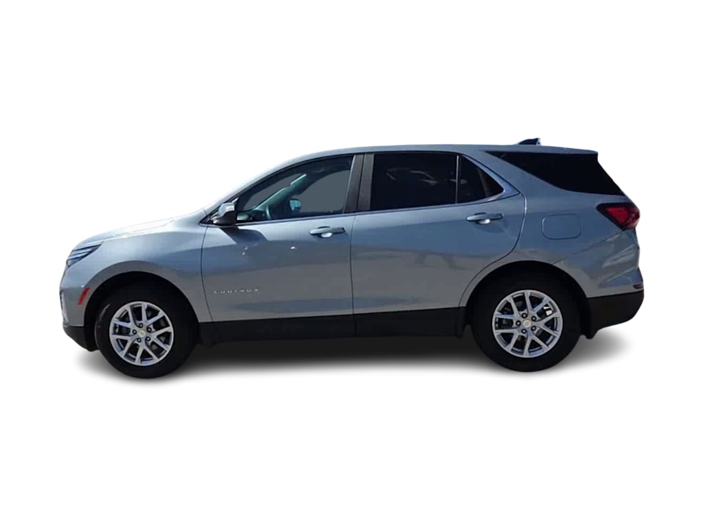 Thumbnail: 2023 Chevrolet Equinox - 3