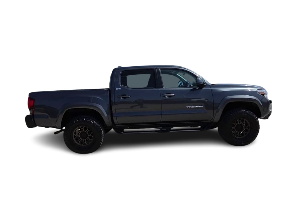Thumbnail: 2023 Toyota Tacoma - 22