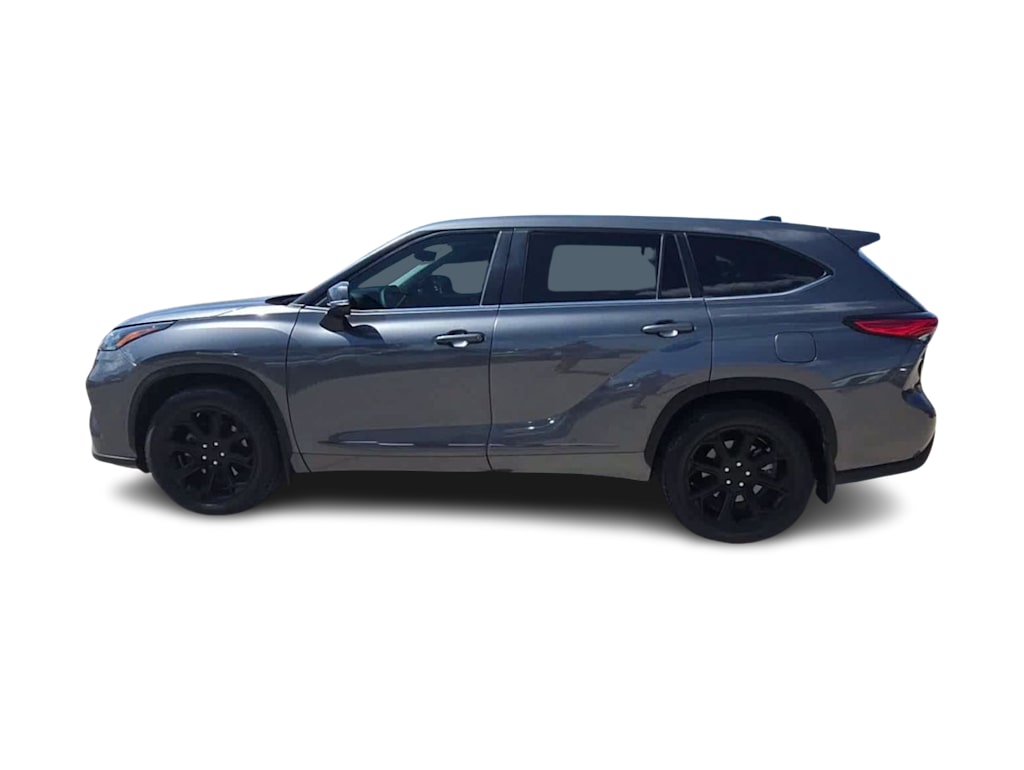 Thumbnail: 2023 Toyota Highlander - 19