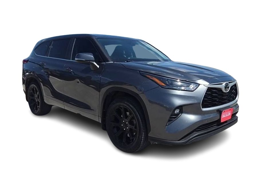 Thumbnail: 2023 Toyota Highlander - 18