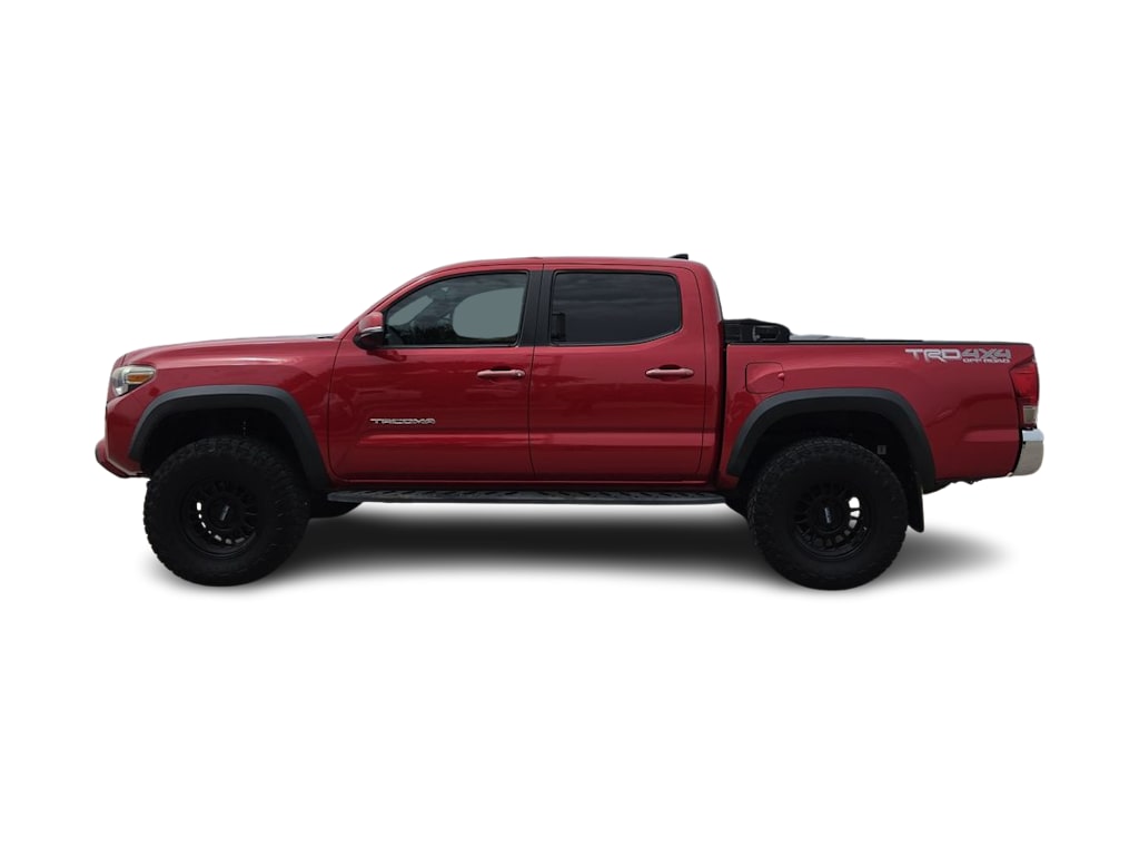 Thumbnail: 2017 Toyota Tacoma - 23