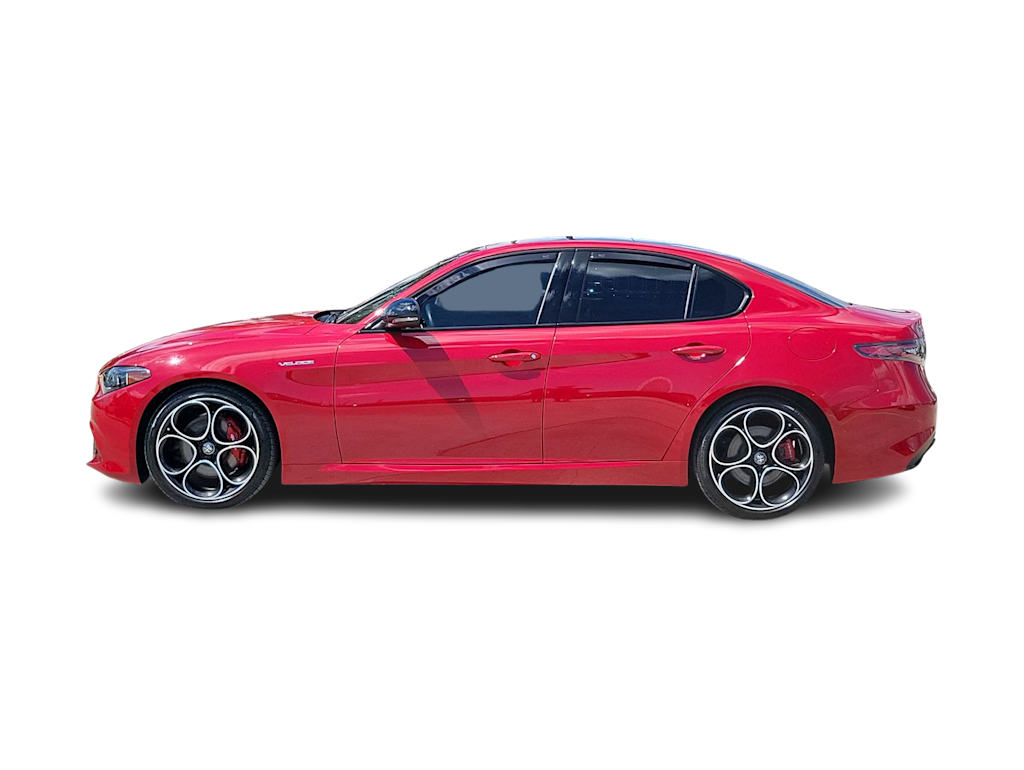 Thumbnail: 2024 Alfa Romeo Giulia - 25