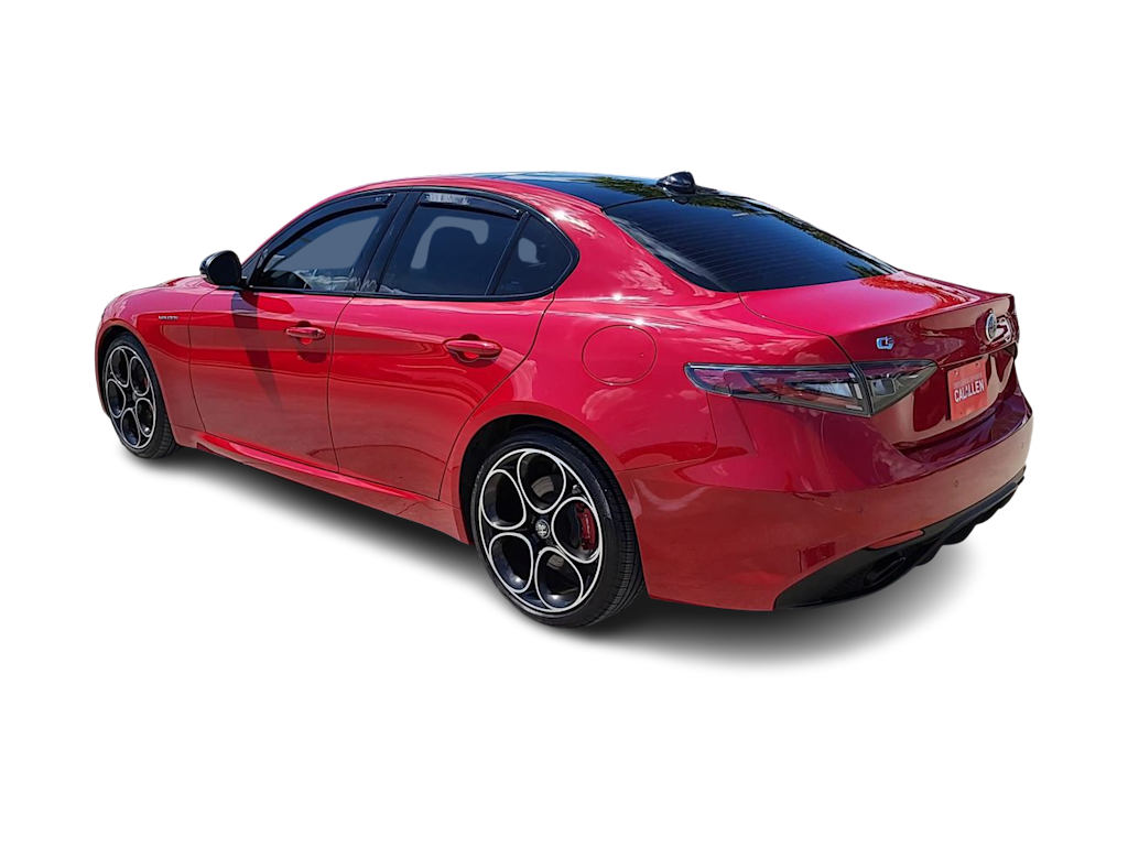 Thumbnail: 2024 Alfa Romeo Giulia - 4