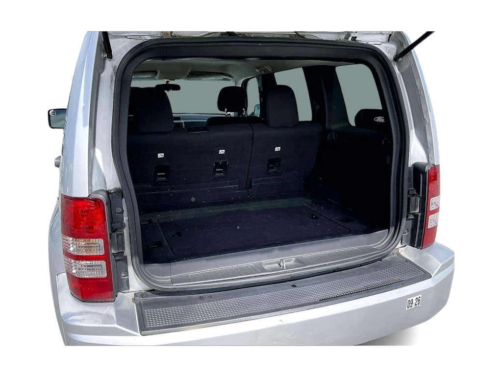 Thumbnail: 2012 Jeep Liberty - 19