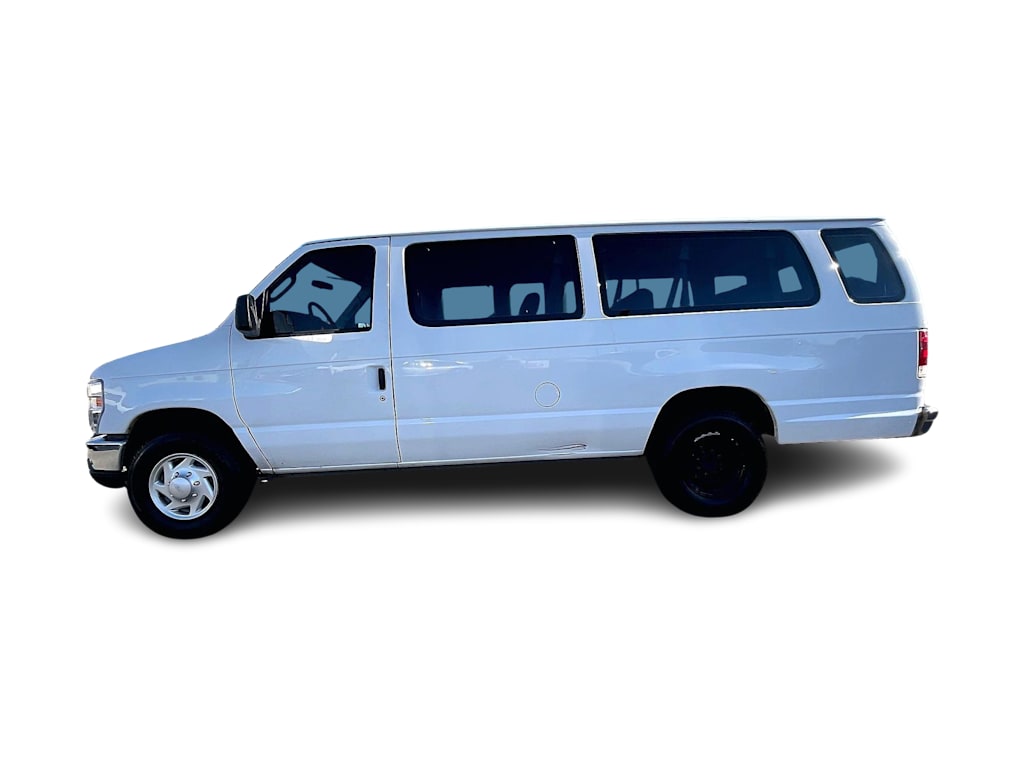 Thumbnail: 2011 Ford Econoline - 3