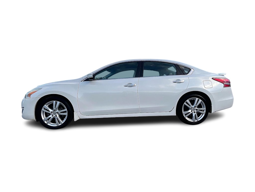 Thumbnail: 2013 Nissan Altima - 3