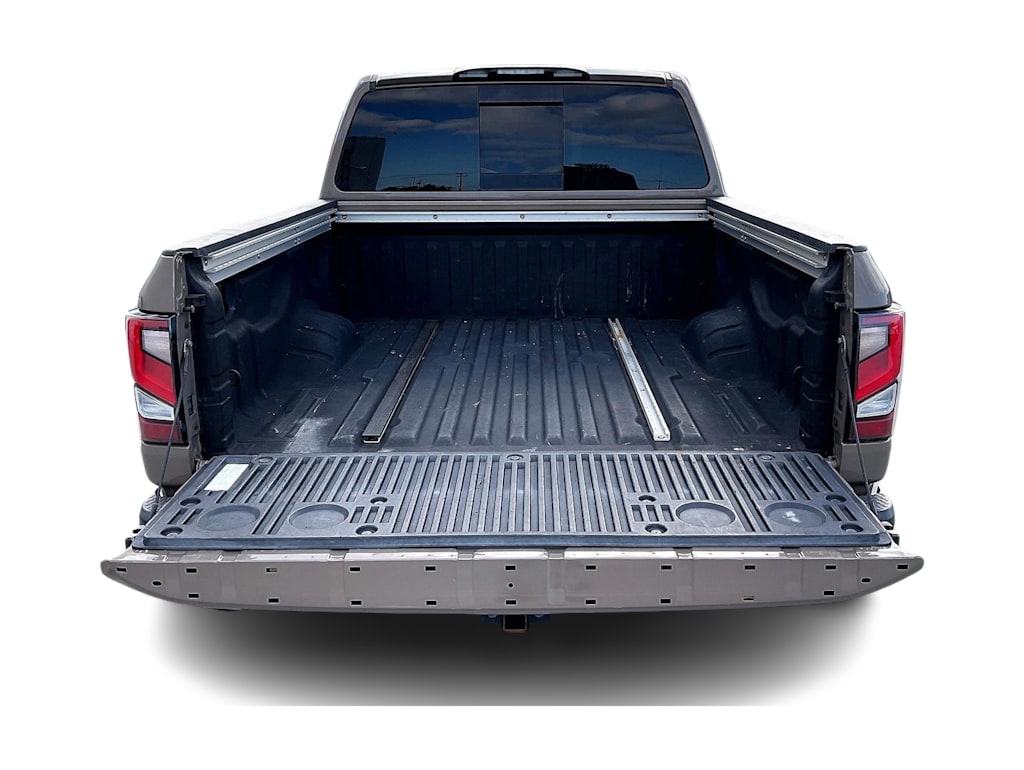 Thumbnail: 2021 Nissan Titan - 18