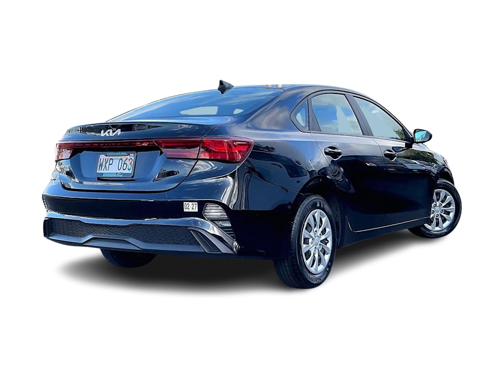 Thumbnail: 2022 Kia Forte - 23
