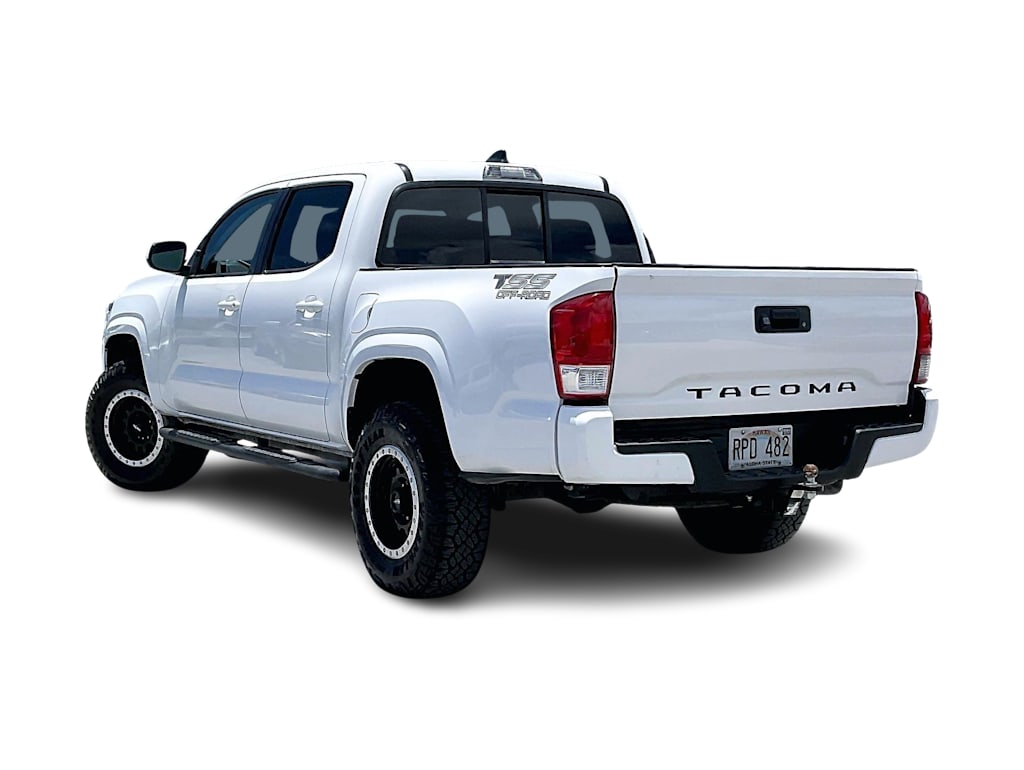Thumbnail: 2022 Toyota Tacoma - 4