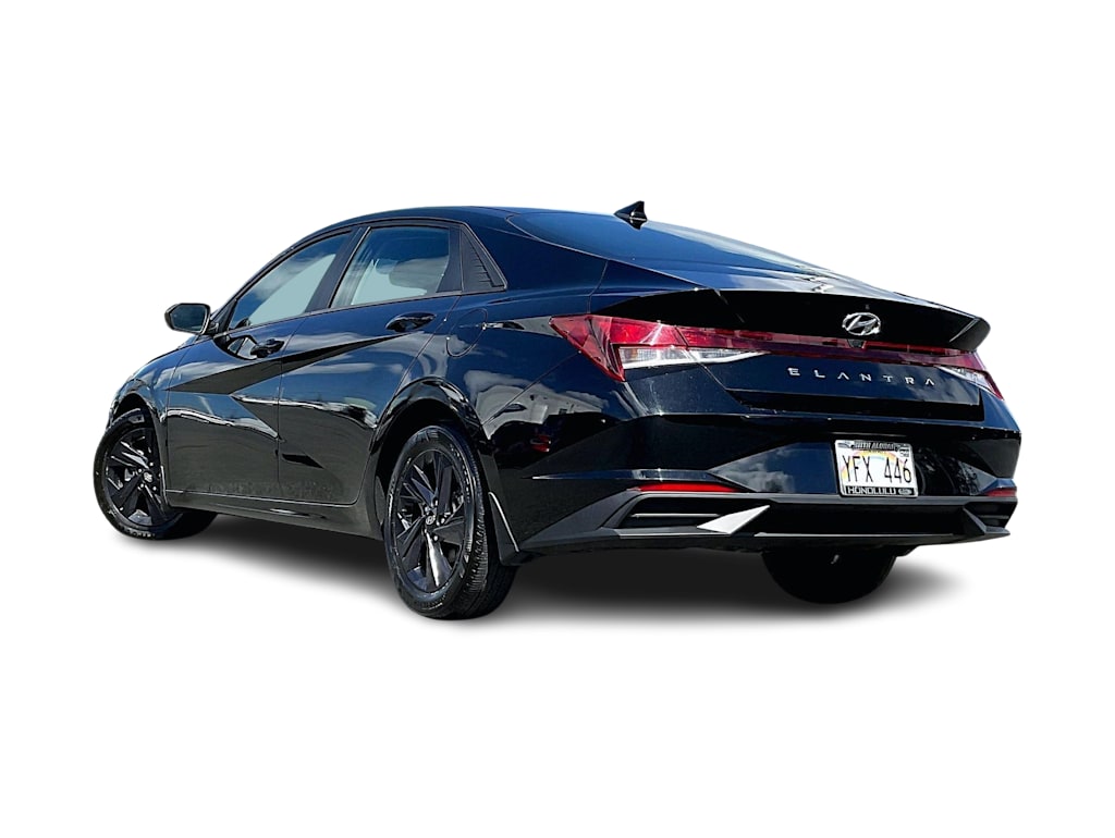 Thumbnail: 2022 Hyundai Elantra - 4