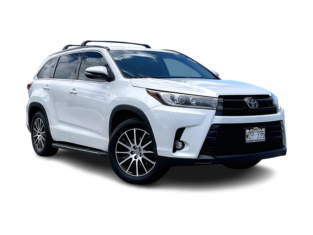 Thumbnail: 2017 Toyota Highlander - 22