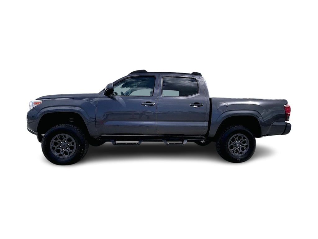 Thumbnail: 2018 Toyota Tacoma - 3