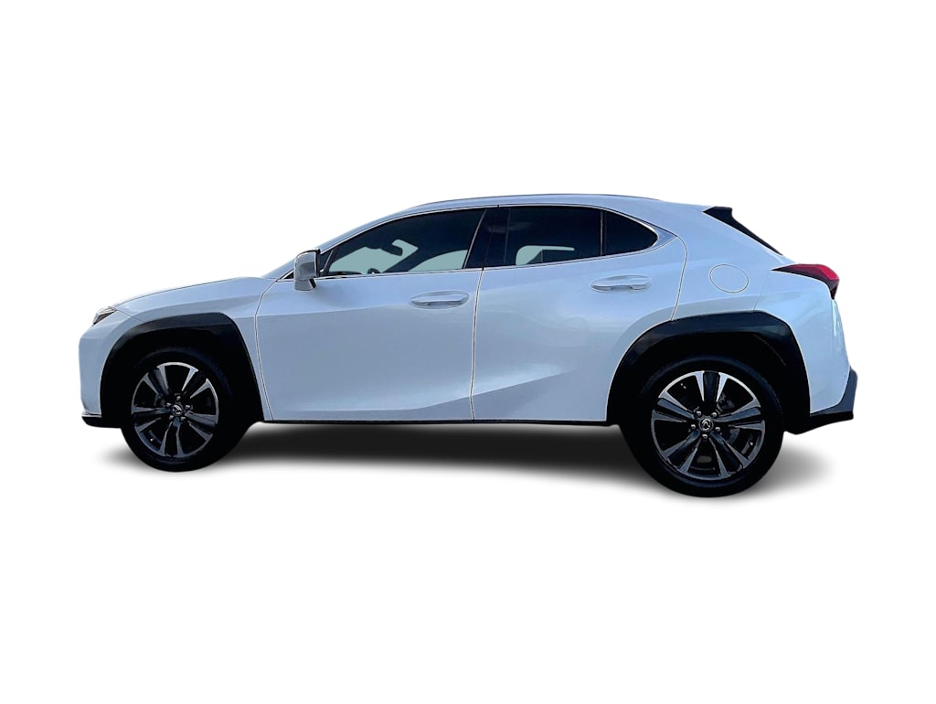 Thumbnail: 2021 Lexus UX - 3