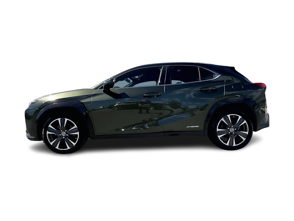 Thumbnail: 2019 Lexus UX - 3