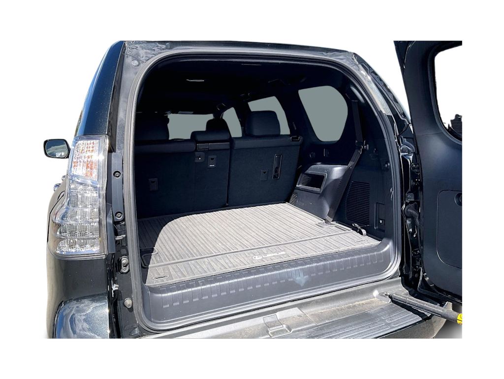Thumbnail: 2023 Lexus GX - 18