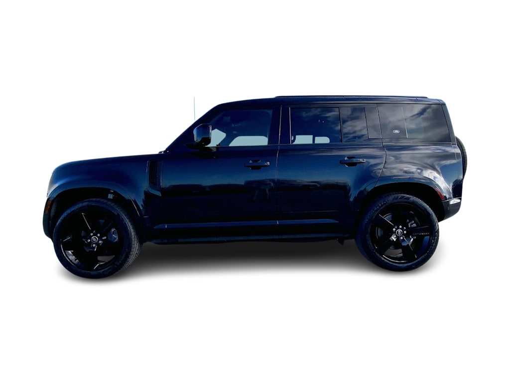 Thumbnail: 2022 Land Rover Defender - 3