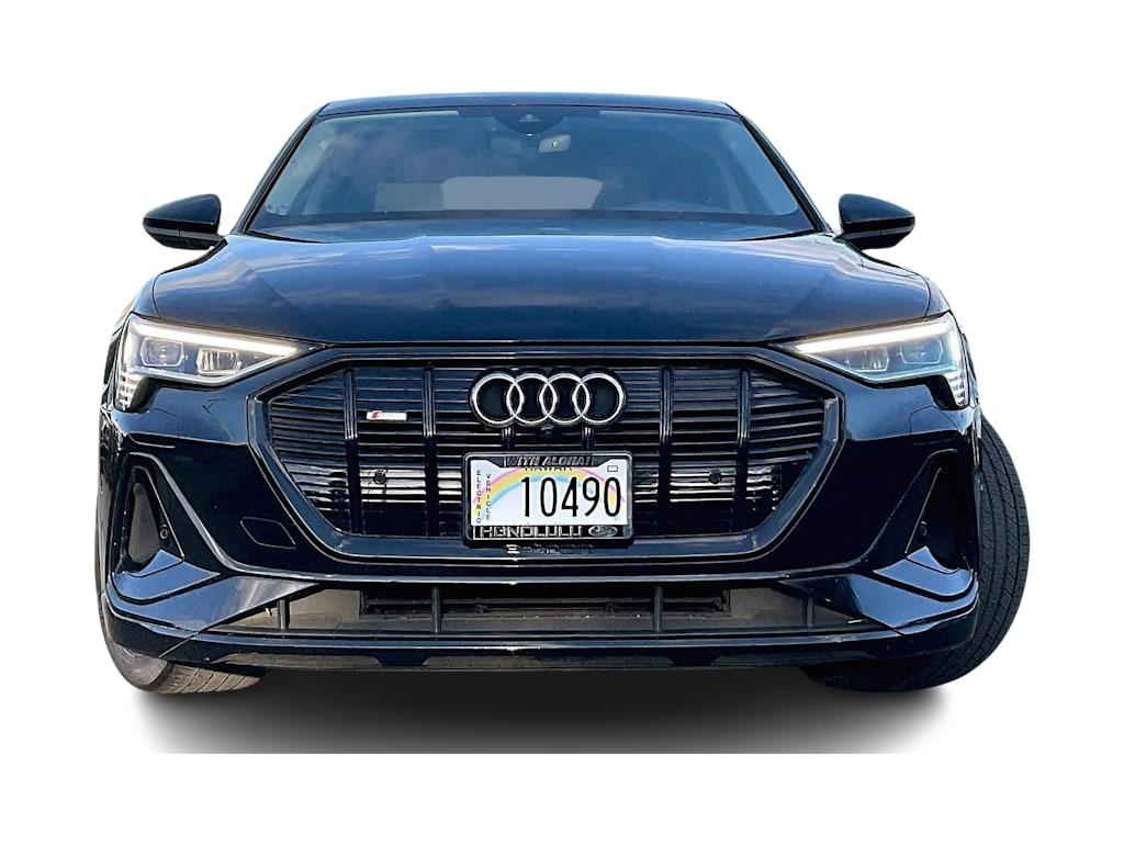 Thumbnail: 2022 Audi e-tron - 6