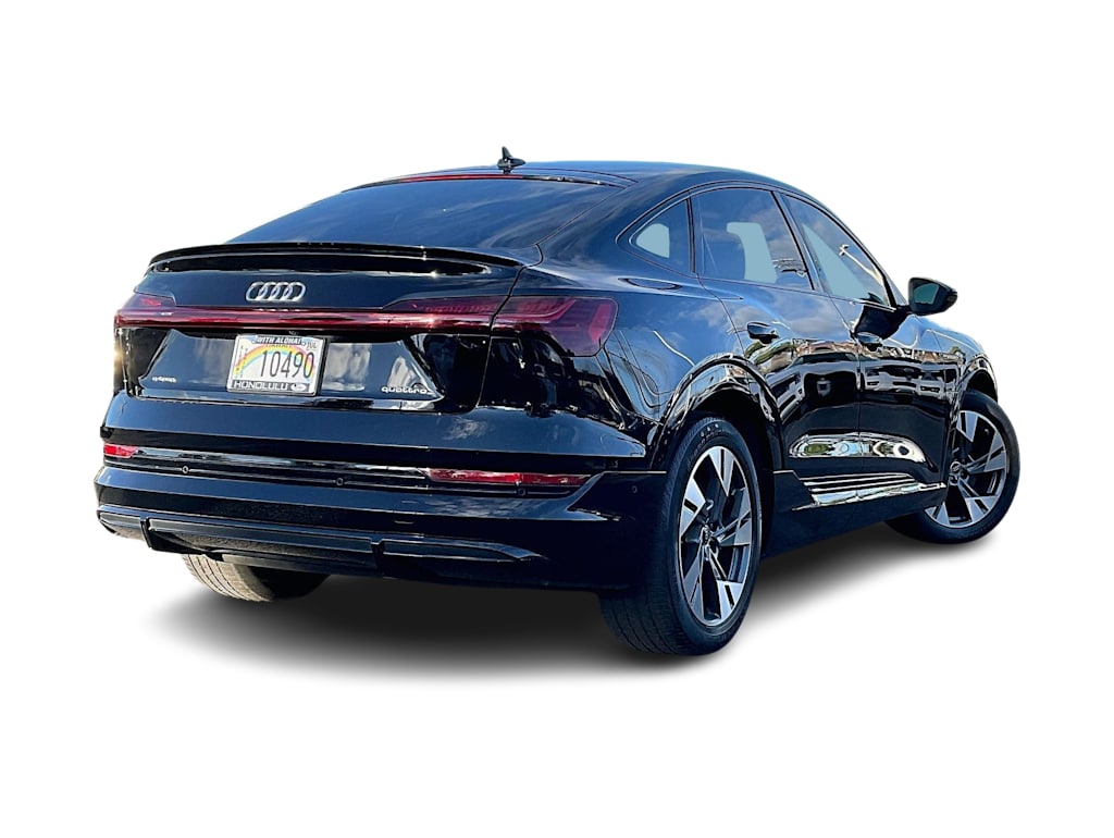 Thumbnail: 2022 Audi e-tron - 22