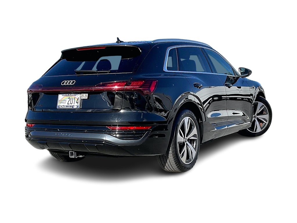 Thumbnail: 2024 Audi Q8 e-tron - 22